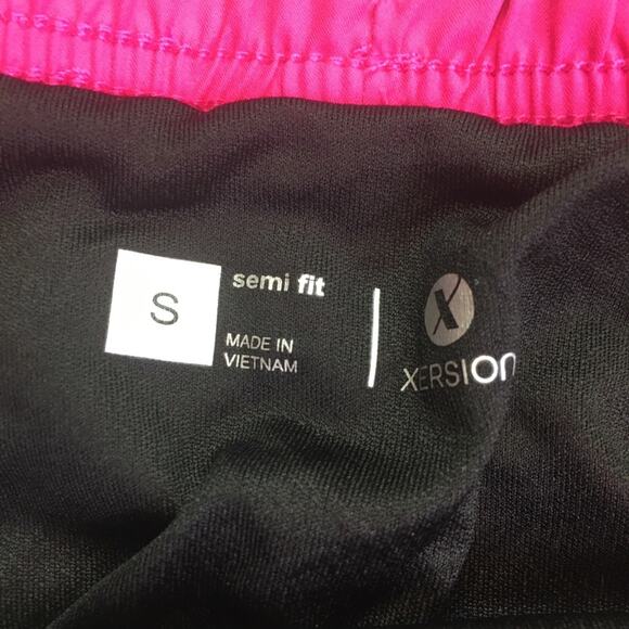 Xersion semi fit shorts neon berry small - Picture 2 of 11